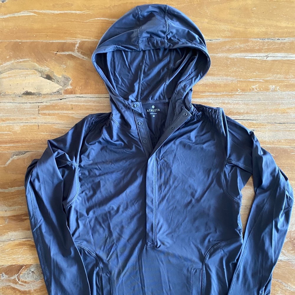 ATHLETA Solana Sun Hoodie Size Medium, Asphalt, UPF 50